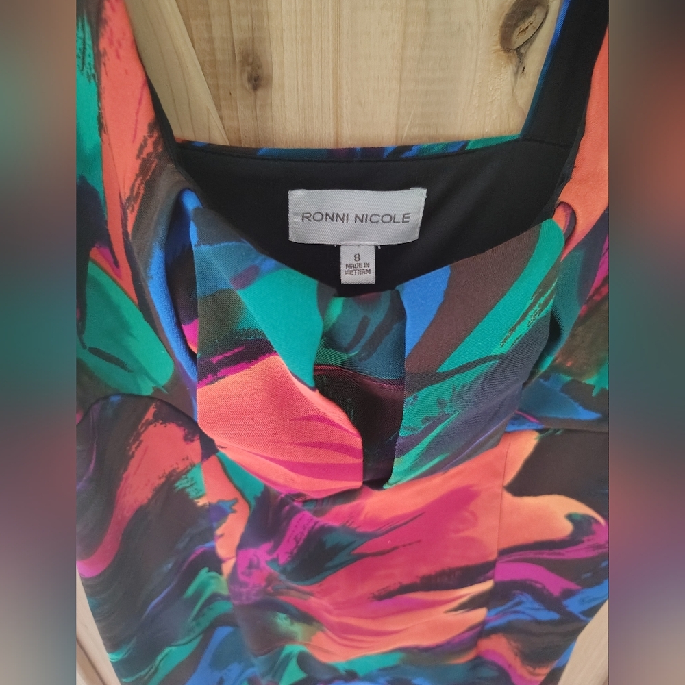 Colorful dress - Picture 2 of 3